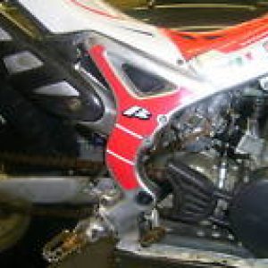 BETA REV 3 Decals Protector Chasis