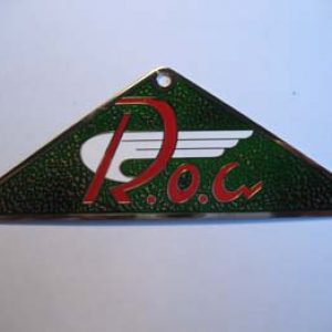 ROA anagrama metálico (fondo verde) depósito segundo modelo