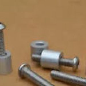 GAS GAS Beta SHERCO SCORPA MONTESA FANTIC Ossa Conjunto de Espaciadores de aluminio anodizado color plata para Guardabarros delantero (altura 12 mm.) con sus tornillos