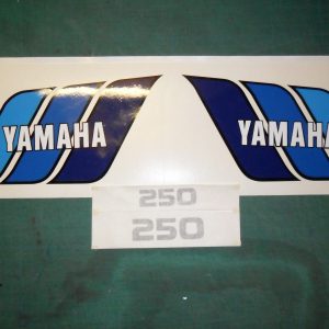 Yamaha TY 250 estilo USA / Yamaha DT175 / DT250 trial  juego decals para deposito y paneles laterales