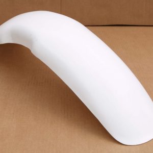 BULTACO Pursang MK7/,MK8 Guadabarros trasero en forma original pero en plastico flexible y color blanco