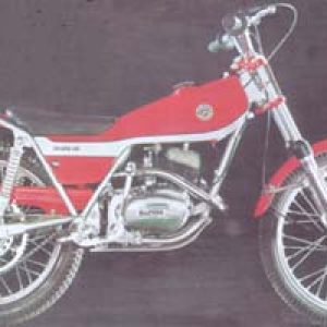 BULTACO CHISPA 50 (1974-1975) Juego Completo de Adhesivos