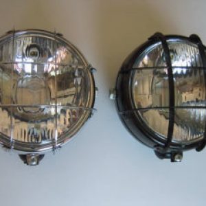 Faro agricola adaptable a clasicas con rejilla negra, 130 mm. diametro