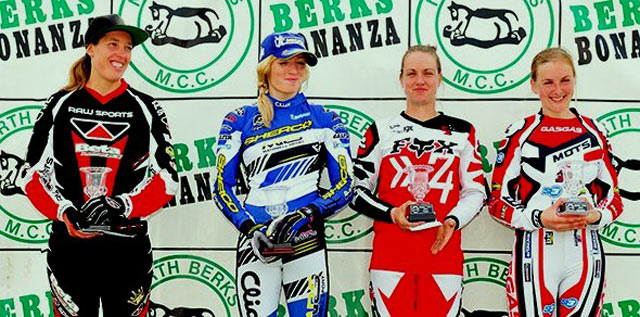 Bonanza-supertrial-2014-women-podium