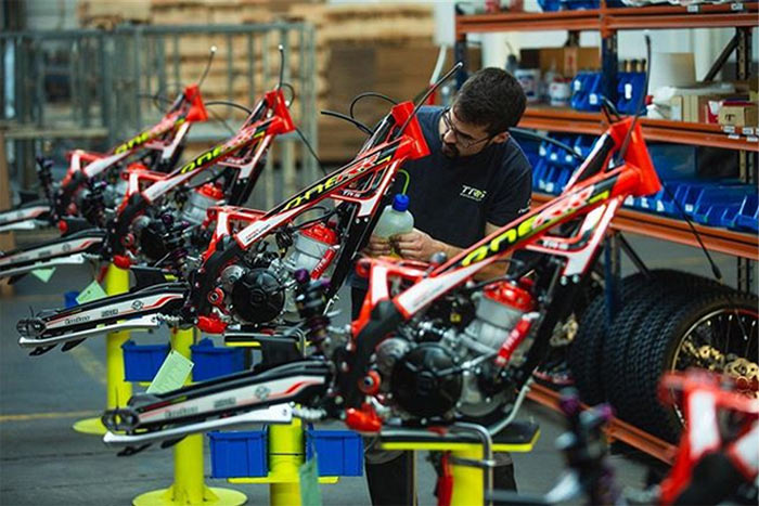 trs-motorcycles-factory-1